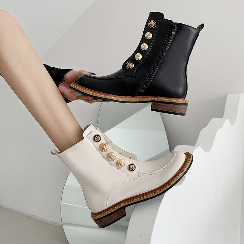 Enkellaarsjes met gouden knoopdetail - Enorie