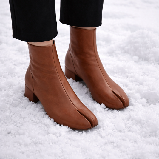 Enkellaarsjes met gespleten teen en hak - Yalneth