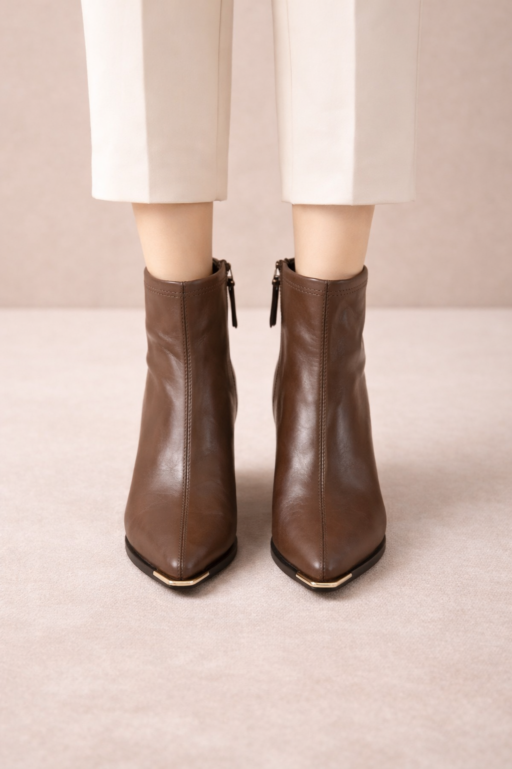 Dames enkellaarsjes met spitse teen - Baeza